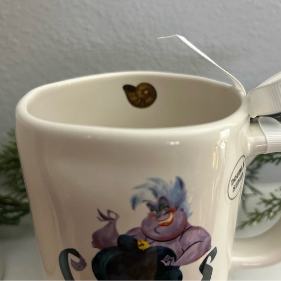 Rae Dunn Disney Villains Mug Set MALEFICENT EVIL QUEEN URSULA CRUELLA SCAR NEW - Picture 7 of 11
